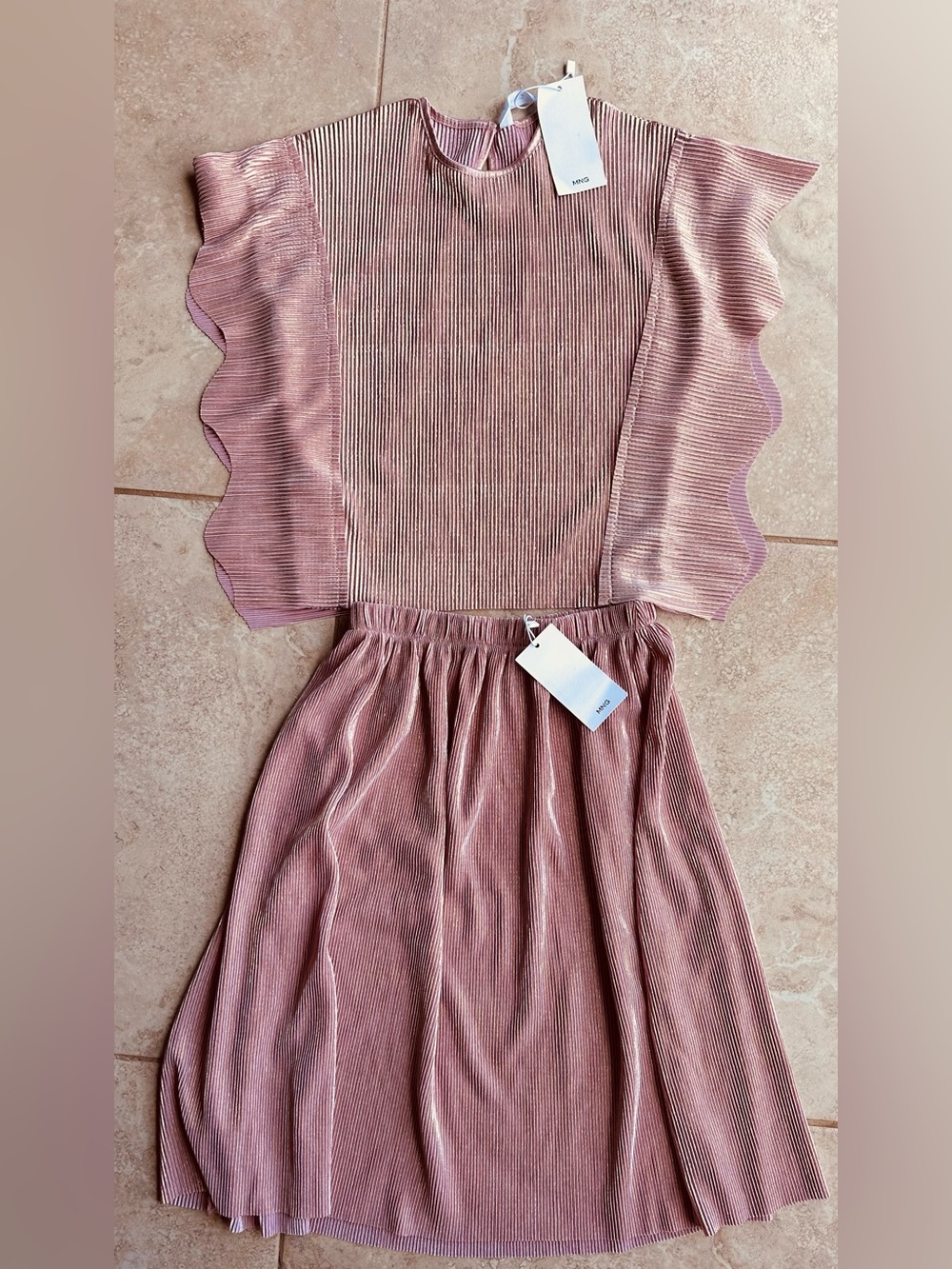 Mango Dusty Rose Pleated Two-Piece Set with Scalloped Sleeves